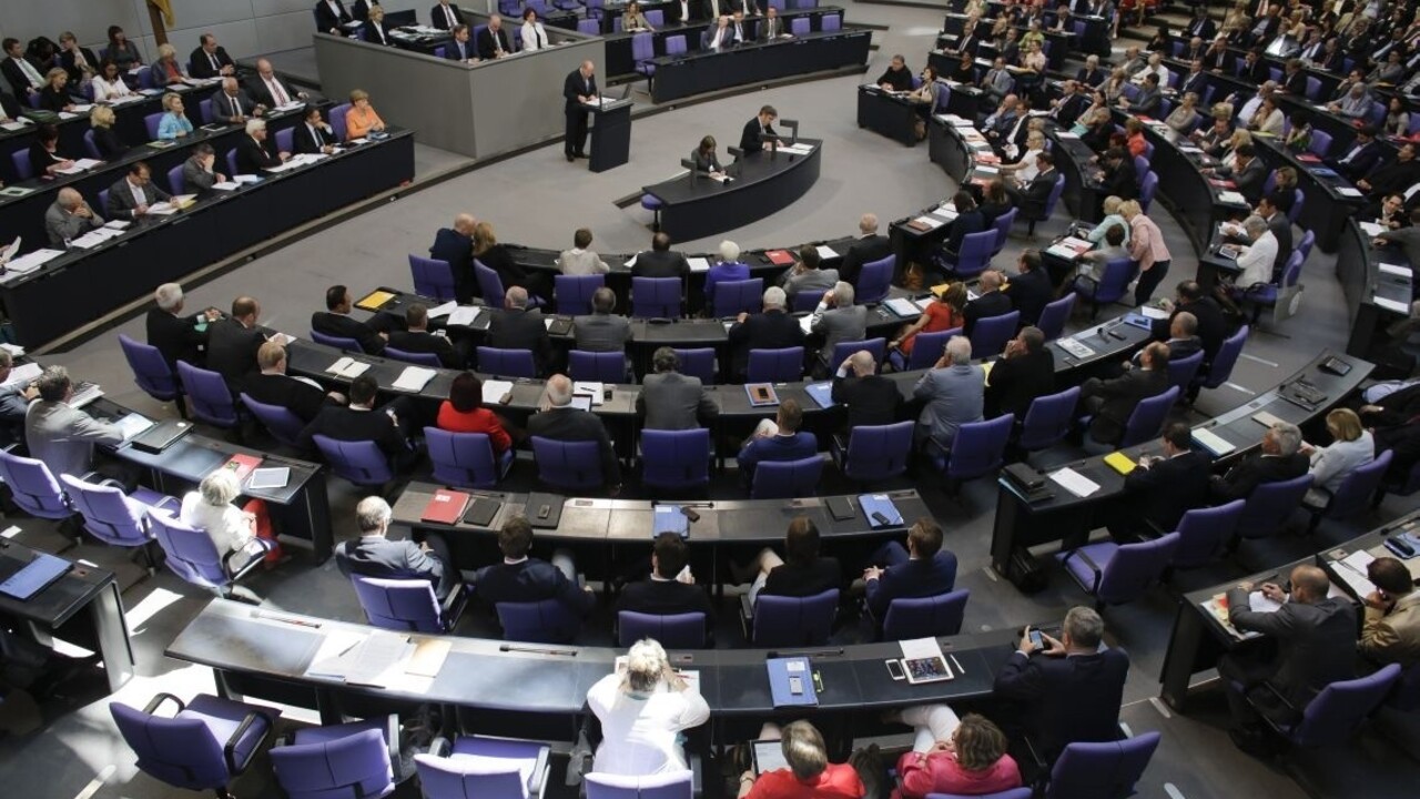 nemecko parlament bundestag 1140 (SITA AP)
